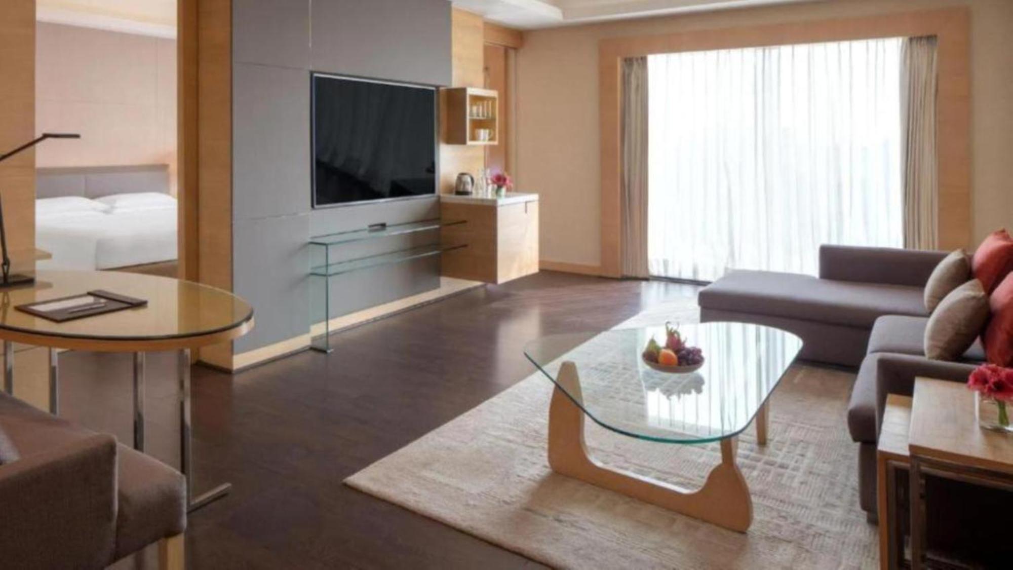 Hotel Seven Near Delhi Airport